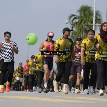 Runner Photo 6515330