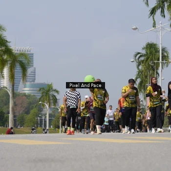 Runner Photo 6515341