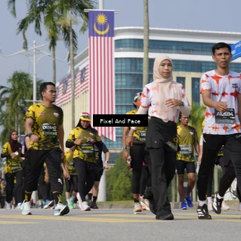Runner Photo 6515362