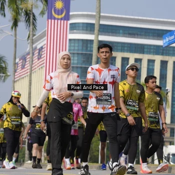 Runner Photo 6515376
