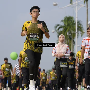 Runner Photo 6515447