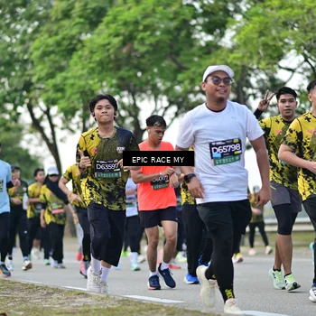 Runner Photo 6515502