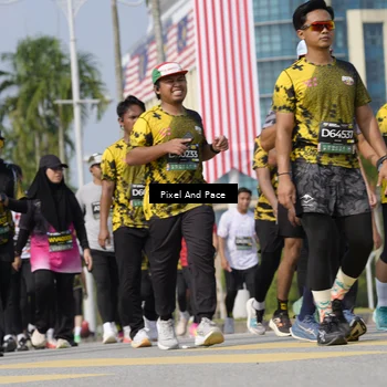 Runner Photo 6515529