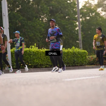 Runner Photo 6515553