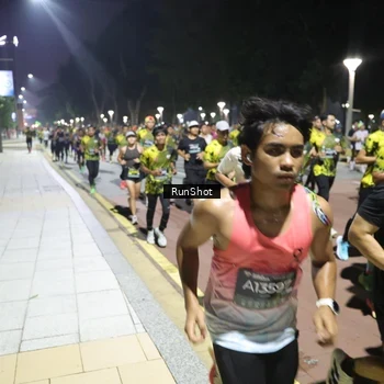 Runner Photo 6515623