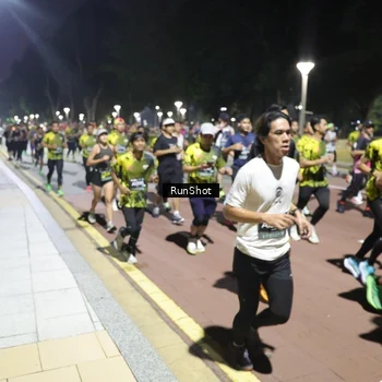 Runner Photo 6515646