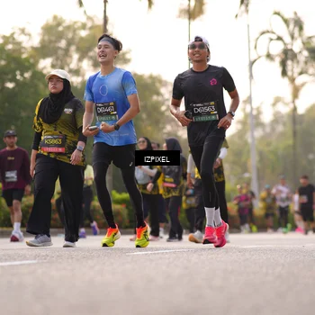 Runner Photo 6515672