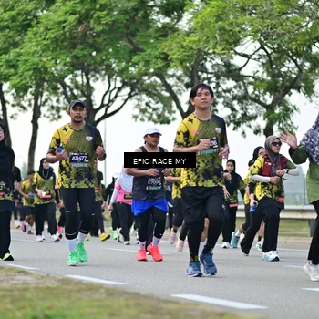 Runner Photo 6515674