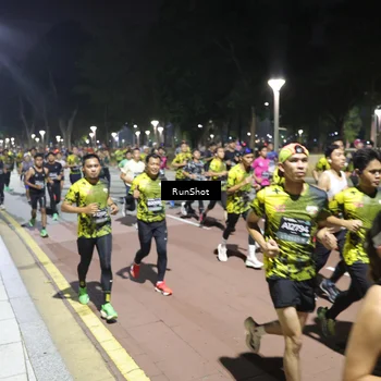 Runner Photo 6515750