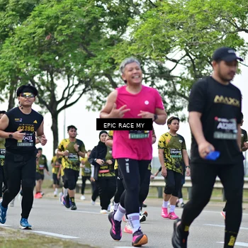 Runner Photo 6515824