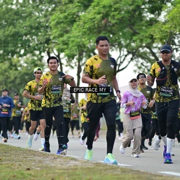 Runner Photo 6515870