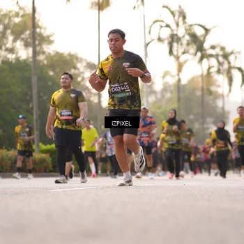 Runner Photo 6515886