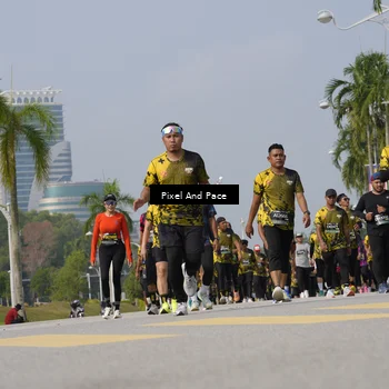 Runner Photo 6515990