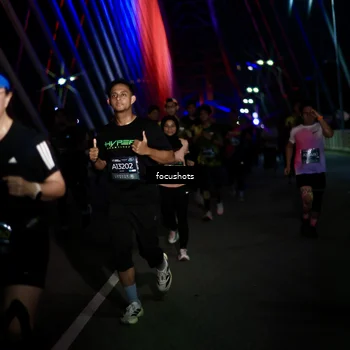 Runner Photo 6516002
