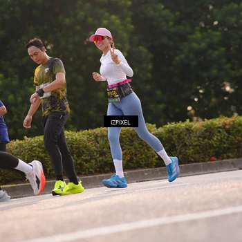 Runner Photo 6516010