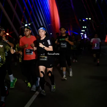 Runner Photo 6516025