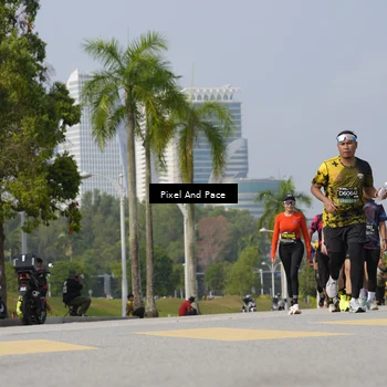 Runner Photo 6516033
