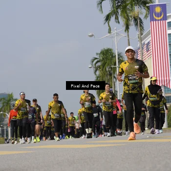 Runner Photo 6516058