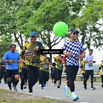 Runner Photo 6516078