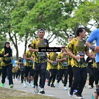 Runner Photo 6516113