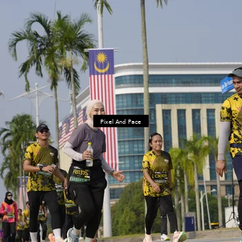 Runner Photo 6516193