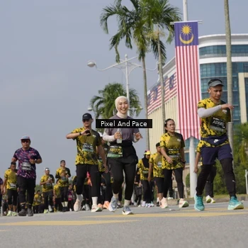 Runner Photo 6516216