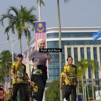Runner Photo 6516219