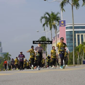 Runner Photo 6516235