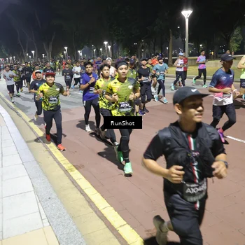 Runner Photo 6516236