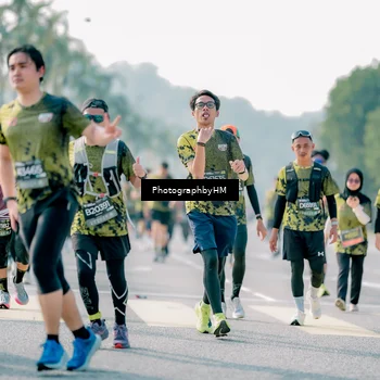 Runner Photo 6516243