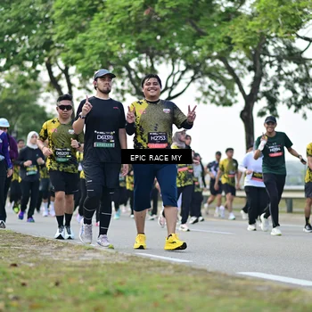 Runner Photo 6516247