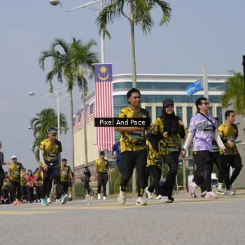 Runner Photo 6516260