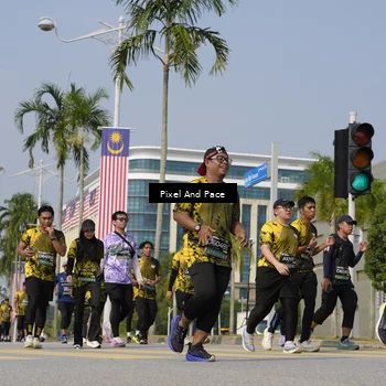 Runner Photo 6516310