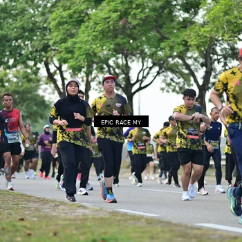 Runner Photo 6516342