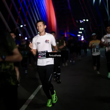 Runner Photo 6516390