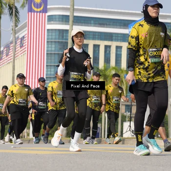 Runner Photo 6516392