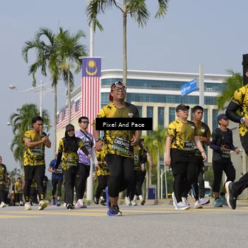 Runner Photo 6516412