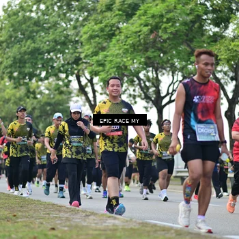 Runner Photo 6516425