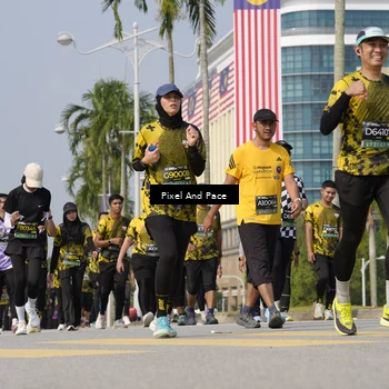 Runner Photo 6516489