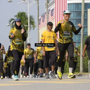 Runner Photo 6516498