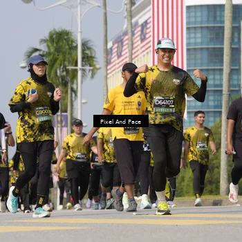 Runner Photo 6516601