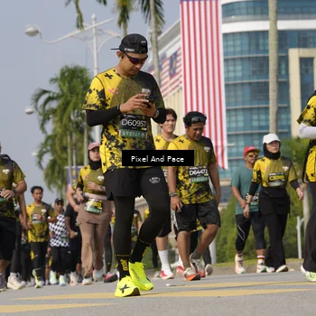Runner Photo 6516664