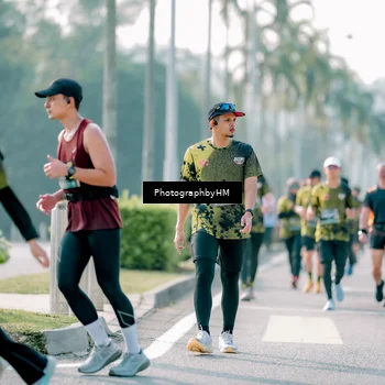 Runner Photo 6516695