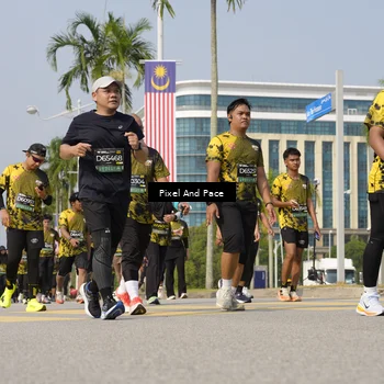 Runner Photo 6516708