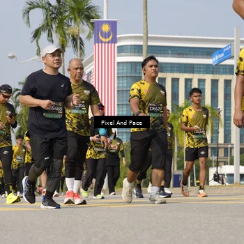Runner Photo 6516723