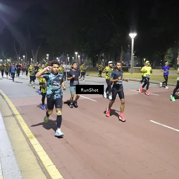 Runner Photo 6516742