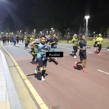 Runner Photo 6516745