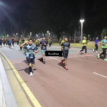 Runner Photo 6516755