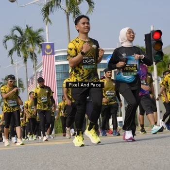 Runner Photo 6516825