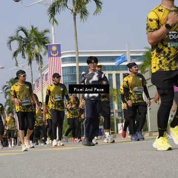 Runner Photo 6516887